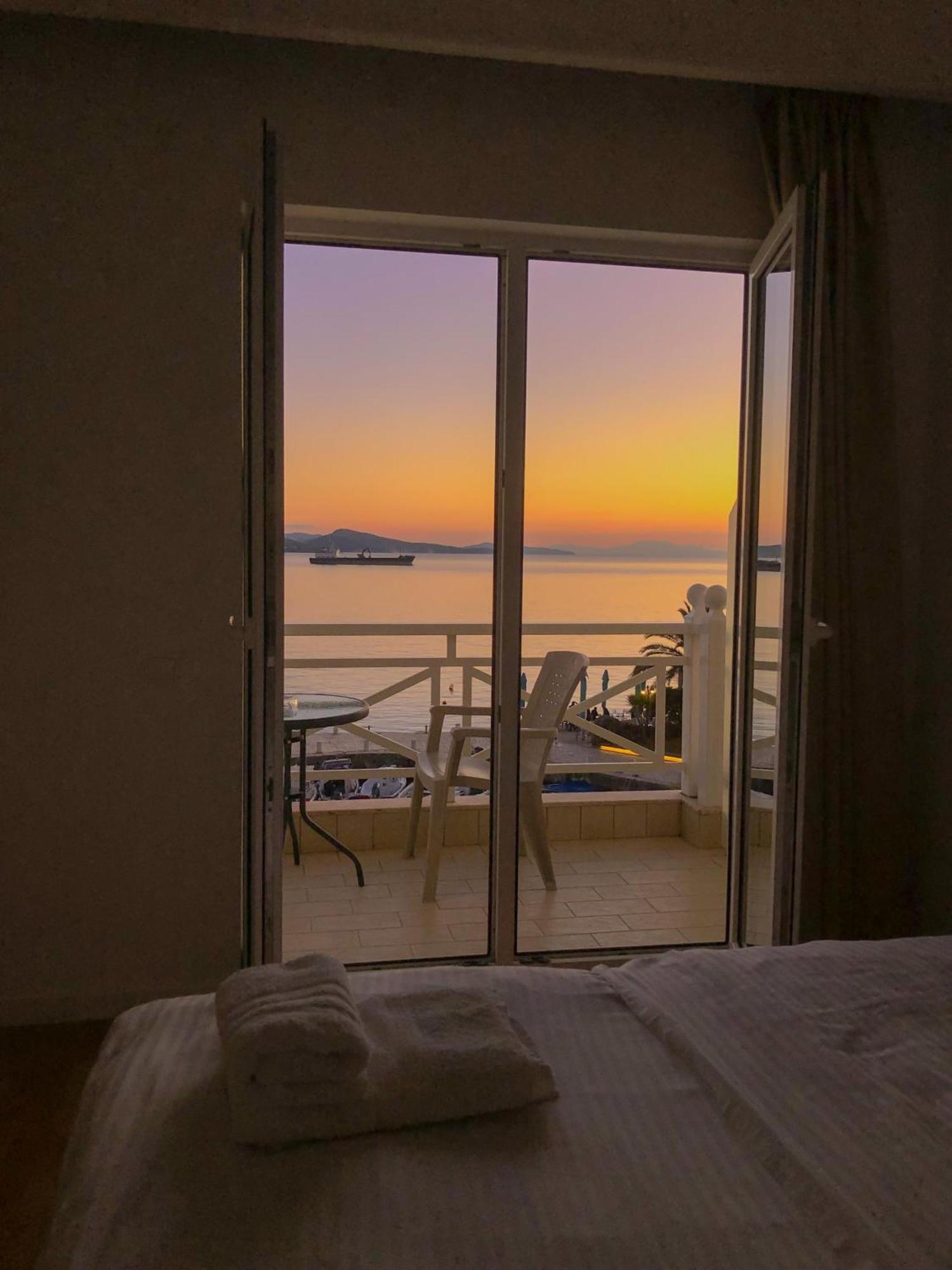 Sun N Blue Hotel Sarandë 외부 사진