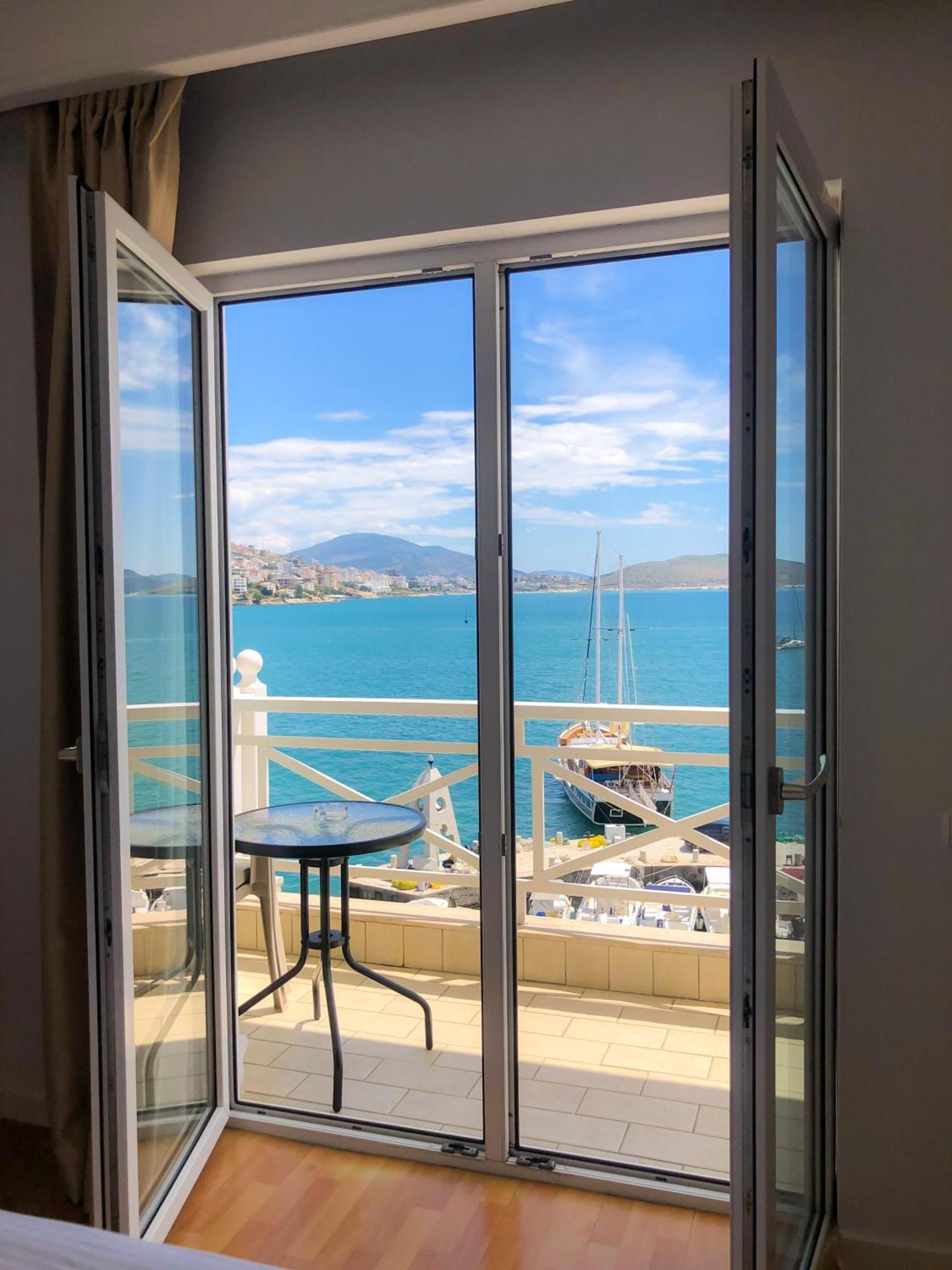 Sun N Blue Hotel Sarandë 외부 사진